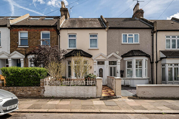 3 Bedroom Terraced House For Sale In Selborne Road, Wood Green, London, N22