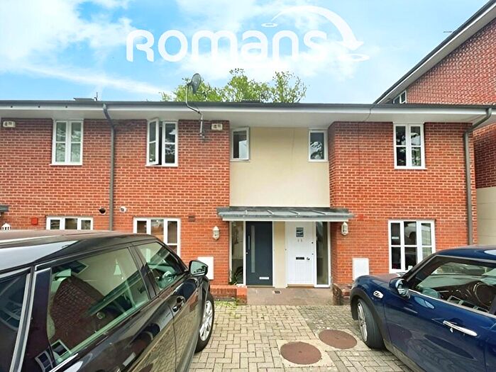 2 Bedroom House To Rent In Grange Close, Winchester, SO23