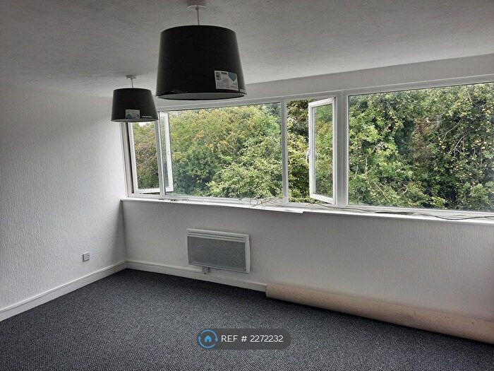 2 Bedroom Flat To Rent In Wyken, Coventry, CV2