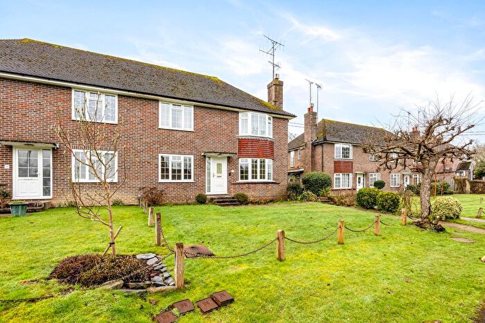 2 Bedroom Flat For Sale In Greenways, Haywards Heath, RH16