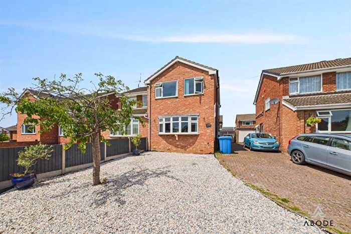 3 Bedroom Semi-Detached House For Sale In Fairham Road, Stretton, Burton-On-Trent, DE13