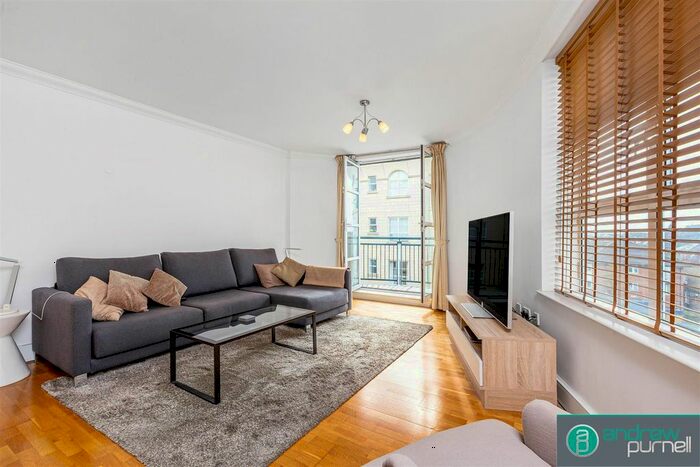 2 Bedroom Flat To Rent In Wimbledon Central, Wimbledon, SW19