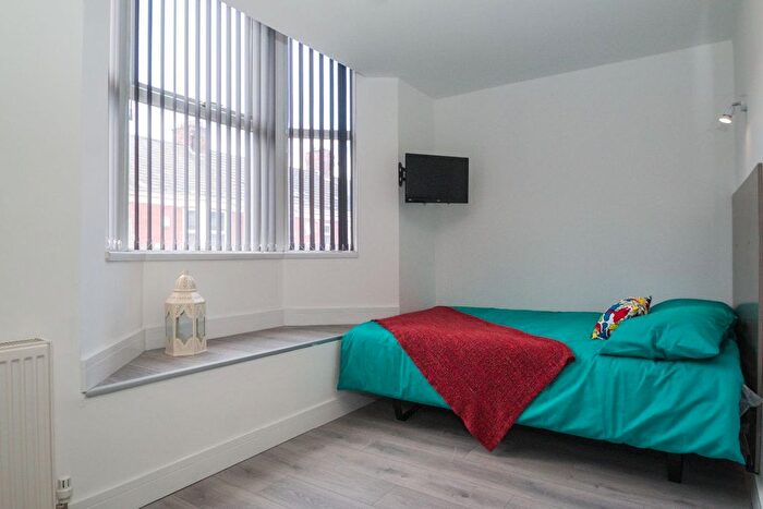 6 Bedroom Terraced House To Rent In Empress Road, Kensington, Liverpool, L7