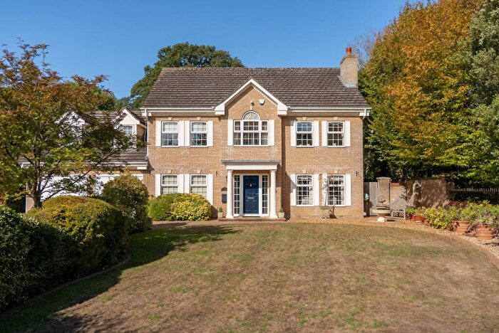 4 Bedroom Detached House For Sale In Dartmoor Drive, Huntingdon, Cambridgeshire, PE29