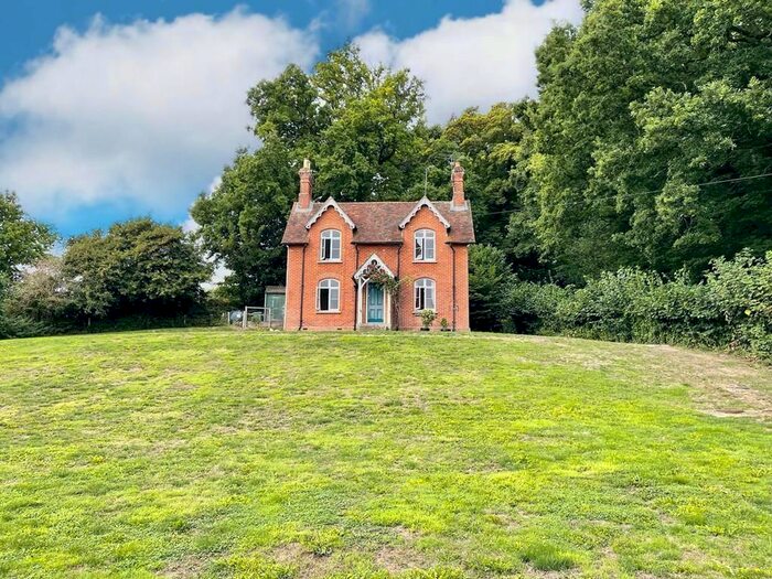 3 Bedroom Detached House To Rent In Sotherington Lane, Selborne, Alton, GU34