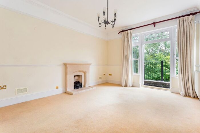 2 Bedroom Flat To Rent In Westcott Street, Westcott, Dorking, RH4