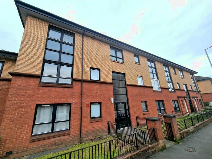 2 Bedroom Apartment To Rent In Dalmarnock Road, Bridgeton, Glasgow, G40