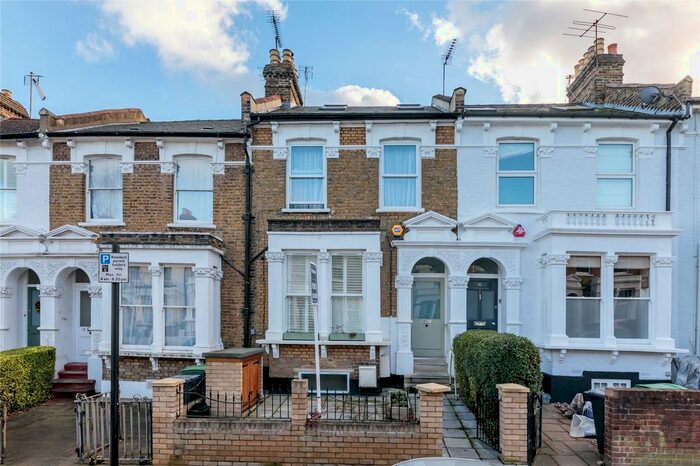 2 Bedroom Maisonette To Rent In Lothair Road South, Harringay, London, N4