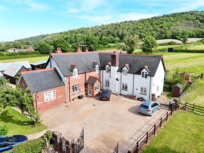 5 Bedroom Country House For Sale In Brodham Way, Shillingstone, Blandford Forum, DT11