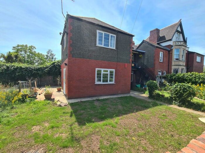 1 Bedroom Flat To Rent In Stanwell Road, Penarth, CF64