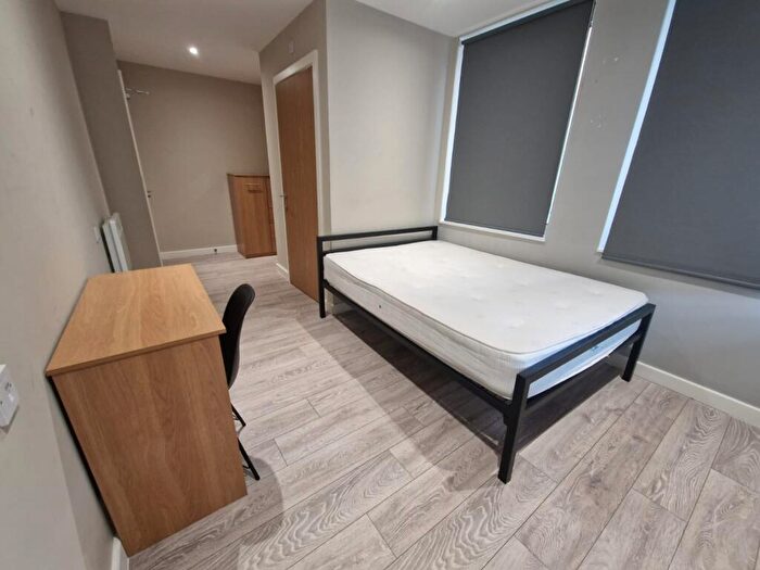 Studio To Rent In Colonnade House, Sunbridge Road, Bradford, West Yorkshire, BD1