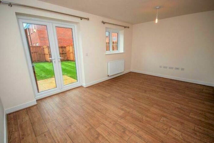 3 Bedroom Semi-Detached House To Rent In Harrowell Close, Cawston, Rugby, Warwickshire, CV23