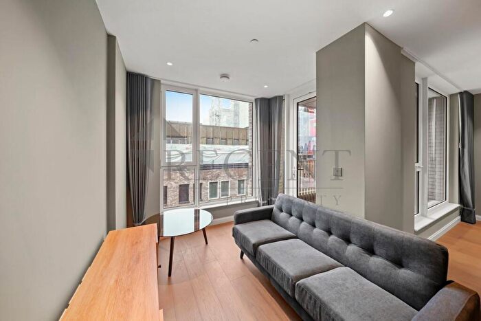 Apartment To Rent In Oval Village, Gasholder Place, SE11