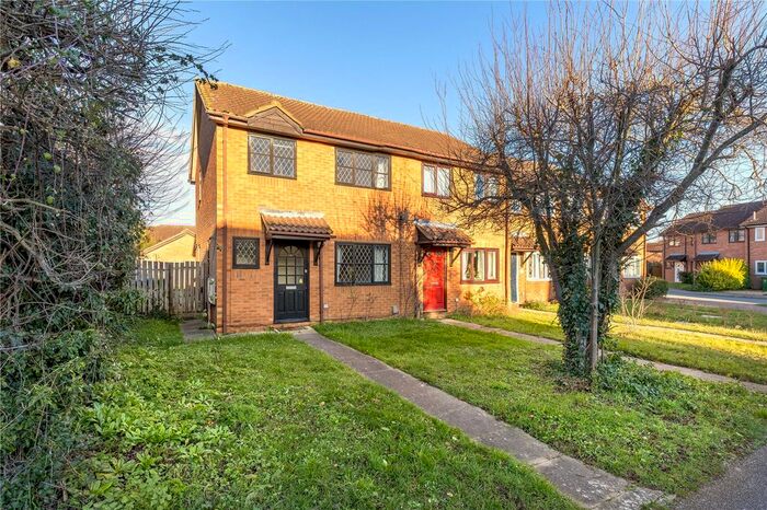 3 Bedroom Semi-Detached House For Sale In The Sycamores, Milton, Cambridge, Cambridgeshire, CB24