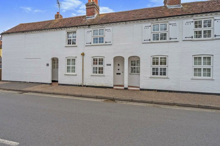 3 Bedroom Cottage To Rent In North Street, Westbourne, PO10