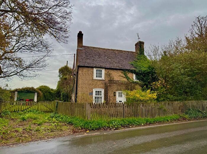 4 Bedroom Detached House For Sale In Sycamore Cottage, The Street, Acol, Birchington, Kent, CT7
