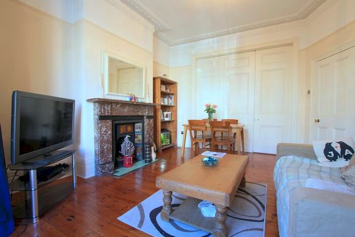 1 Bedroom Flat To Rent In Montserrat Road, Putney, SW15