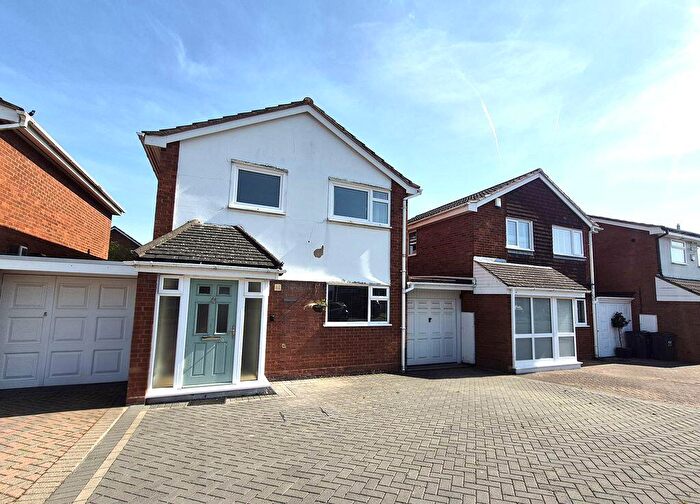 3 Bedroom Detached House To Rent In Squires Croft, Walmley, Sutton Coldfield, B76