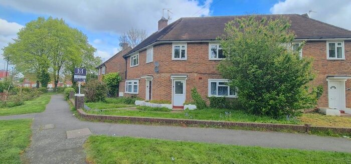 2 Bedroom Maisonette To Rent In Beavers Lane, Hounslow, TW4