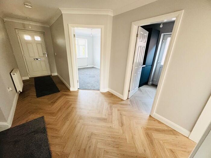 5 Bedroom Detached House To Rent In Solihull Road, Shirley, Solihull, B90