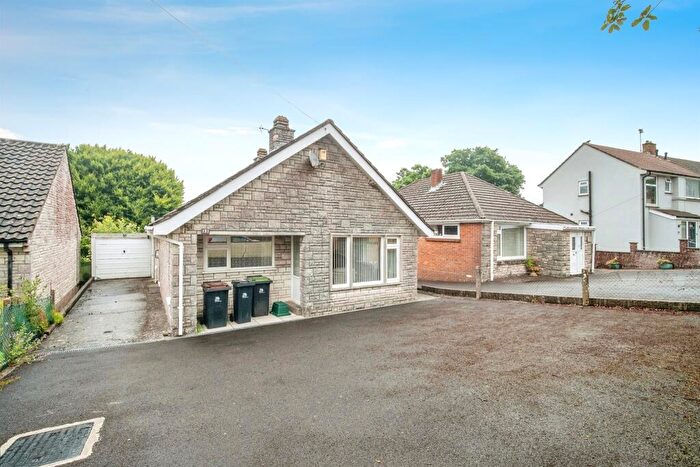 2 Bedroom Detached Bungalow For Sale In Casterbridge Road, Dorchester, DT1