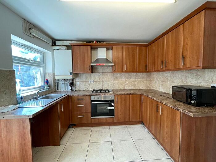 4 Bedroom Terraced House To Rent In Southall, UB2