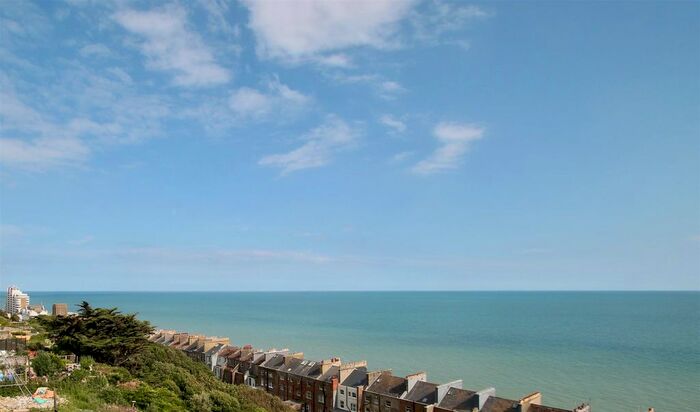 2 Bedroom Flat To Rent In West Hill Road, St. Leonards-On-Sea, TN38