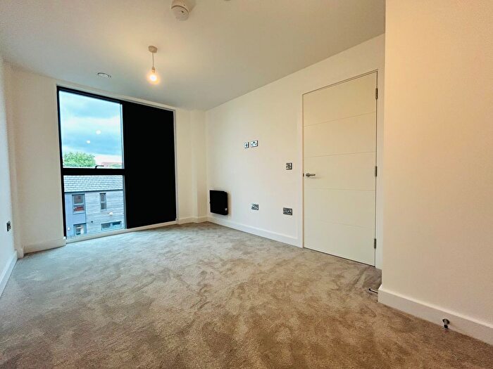 2 Bedroom Flat To Rent In Castleward Boulevard, Derby, DE1