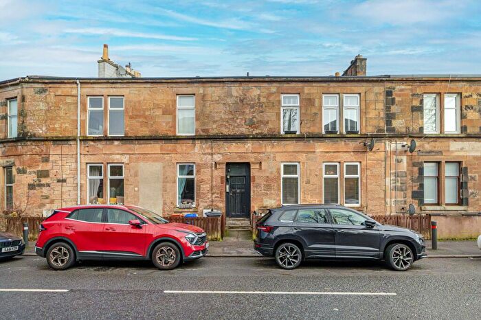 2 Bedroom Apartment For Sale In Auchinloch Road, Lenzie, G66