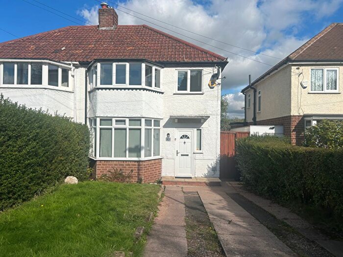 3 Bedroom Property To Rent In White Farm Road, Sutton Coldfield, B74