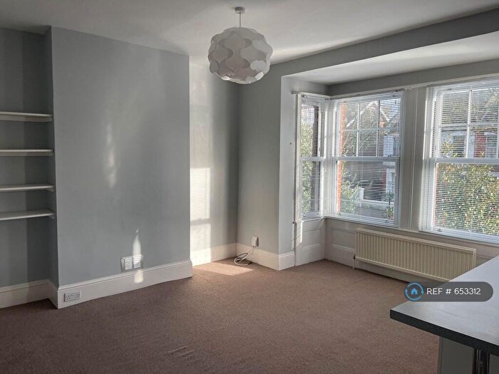 2 Bedroom Flat To Rent In Ditchling Road, Brighton, BN1