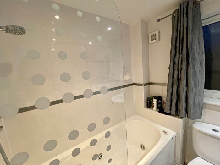 1 Bedroom House To Rent In Tailors Row, Norwich, NR3