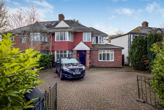 4 Bedroom Semi-Detached House To Rent In Coombe Lane, London, SW20