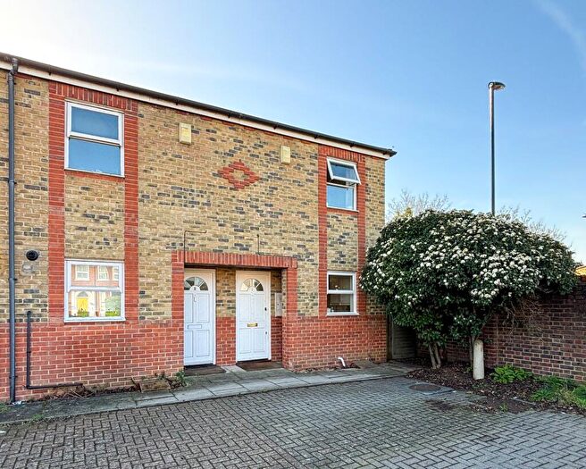 2 Bedroom Terraced House For Sale In Wellmeadow Road, Hither Green, SE13