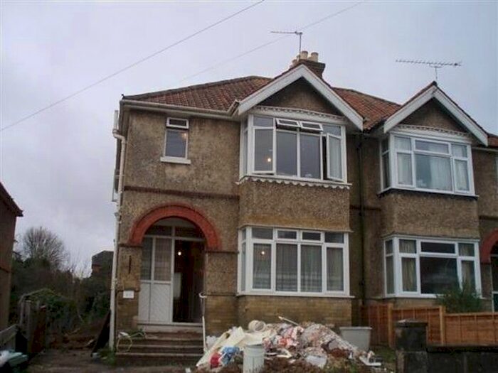 5 Bedroom Property To Rent In Arnold Road, Southampton, SO17