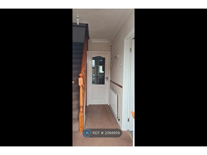 3 Bedroom Terraced House To Rent In Penshurst Road, Cleethorpes, DN35