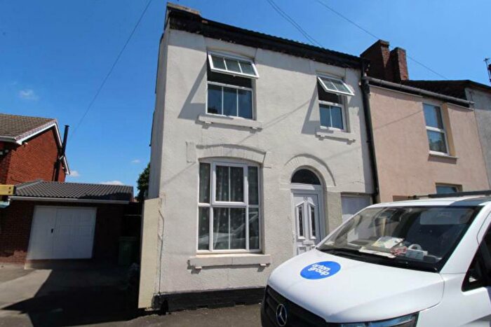 2 Bedroom House To Rent In Campbell Street, Brierley Hill, DY5
