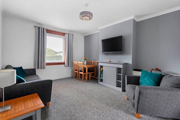 2 Bedroom Villa To Rent In Parkhead Grove, Longstone, Edinburgh, EH11