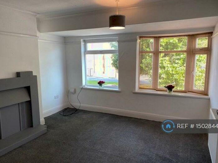 1 Bedroom Flat To Rent In Kenwardly Road, Willerby, Hull, HU10