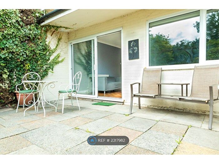 5 Bedroom Terraced House To Rent In Greenways, Egham, TW20