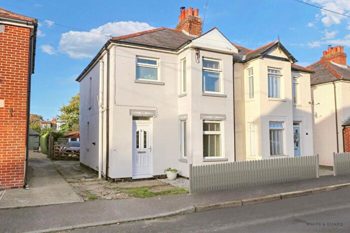 3 Bedroom Semi Detached House For Sale In Beaucroft Road, Waltham Chase, SO32