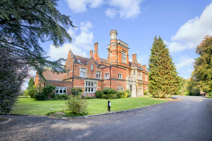1 Bedroom Apartment To Rent In Chadwick Manor, Warwick Road, Knowle, B93