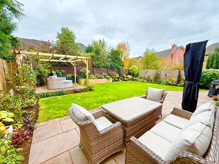 4 Bedroom Detached House For Sale In College Court, Macclesfield, SK11