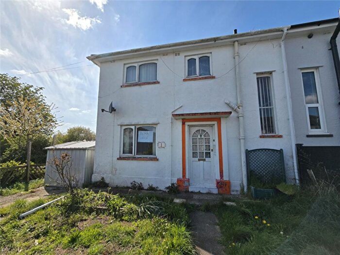 3 Bedroom End Of Terrace House For Sale In Maes Gwynedd, Caernarfon, Gwynedd, LL55