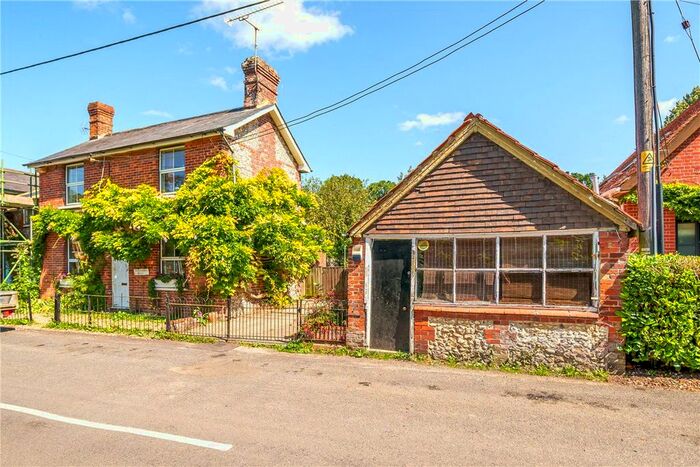 2 Bedroom Detached House For Sale In Appleshaw, Andover, Hampshire, SP11