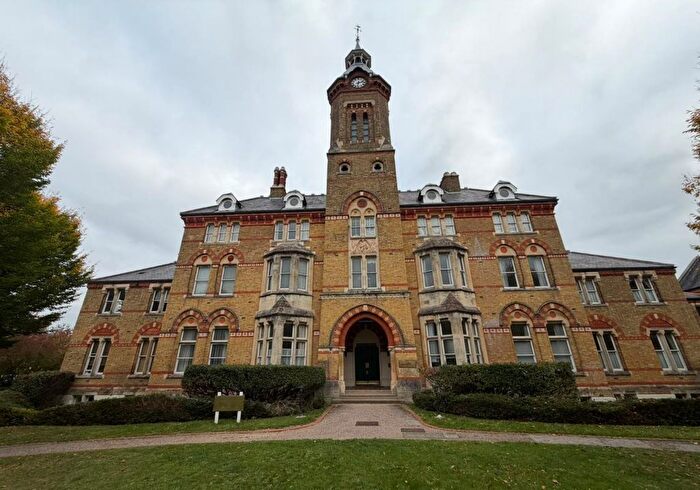 2 Bedroom Flat For Sale In Flat Elizabeth House, Keele Close, Watford, Hertfordshire, WD24