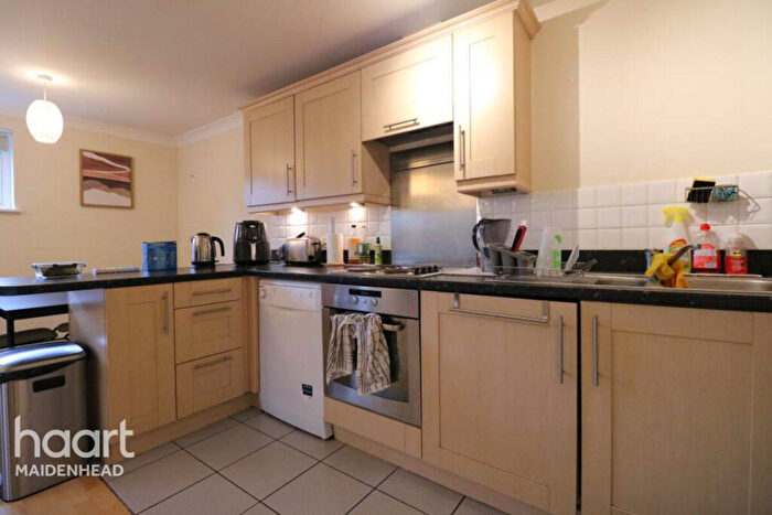 2 Bedroom Apartment To Rent In Coopers Rise, High Wycombe, HP13