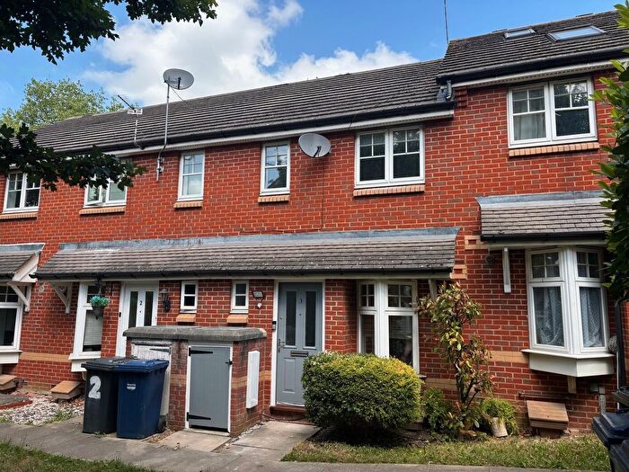 2 Bedroom Property To Rent In Iris Walk, Edgware, HA8
