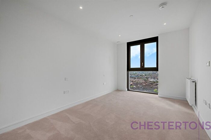 2 Bedroom Property To Rent In Affinity View, Canary Wharf, E16