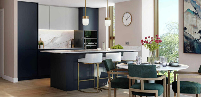 2 Bedroom Apartment To Rent In South Quay Plaza, London, E14